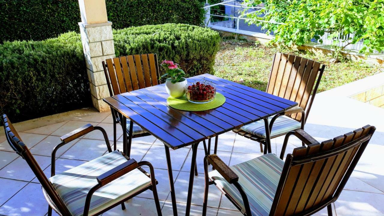 Apartment Ivo Trogir Exterior photo