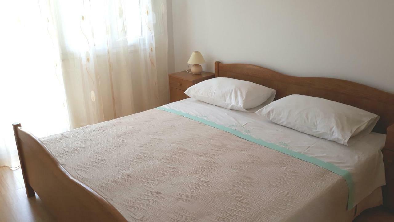 Apartment Ivo Trogir Exterior photo